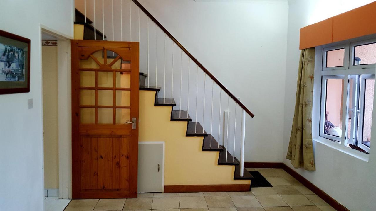 Hibiscus House Seychelles Self Catering Apartment Victoria Exterior foto