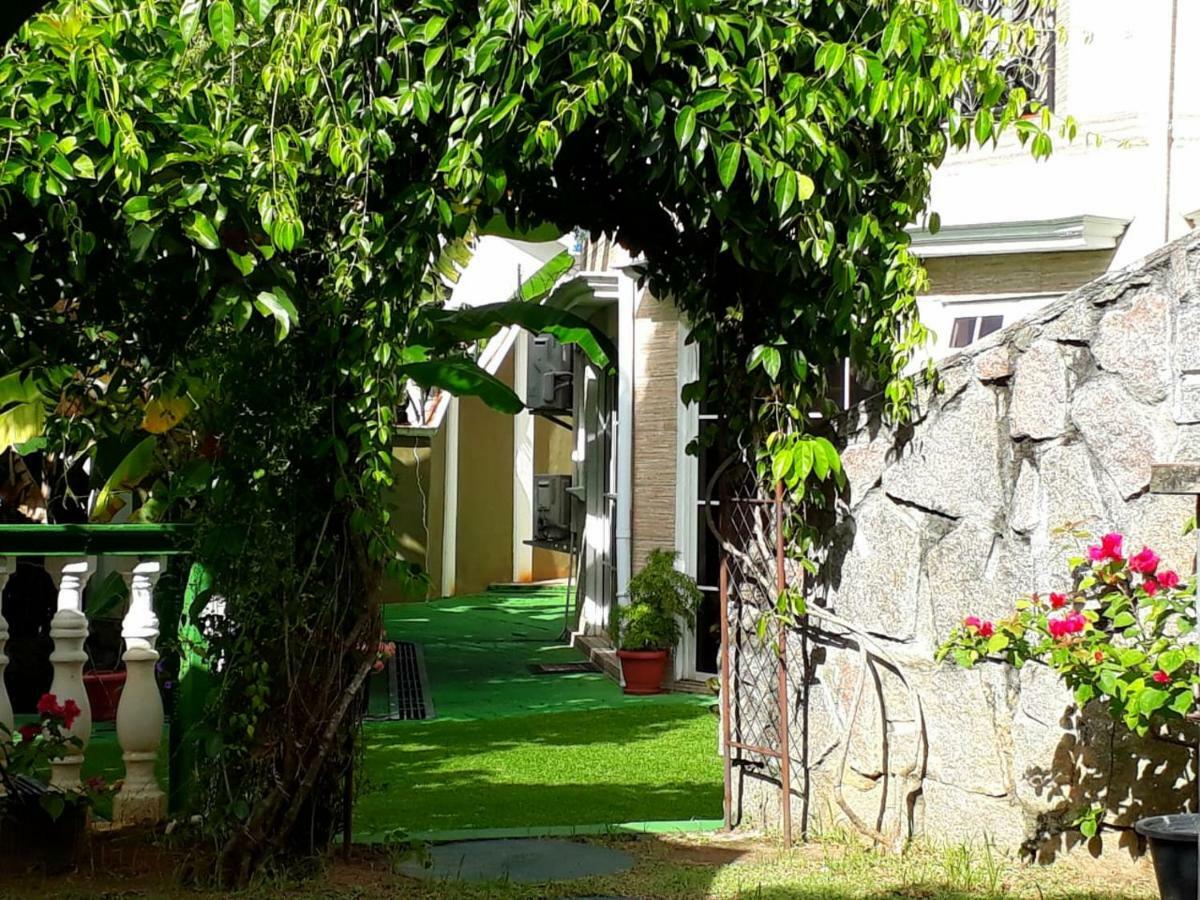 Hibiscus House Seychelles Self Catering Apartment Victoria Exterior foto