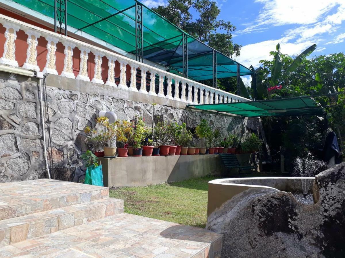 Hibiscus House Seychelles Self Catering Apartment Victoria Exterior foto